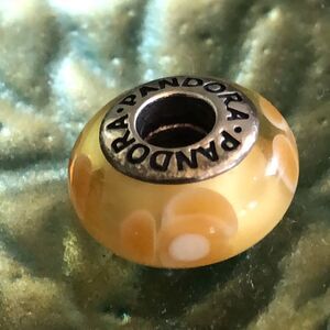 Authentic Pandora Murano glass and flower yellow bead. Sterling 925 ALE